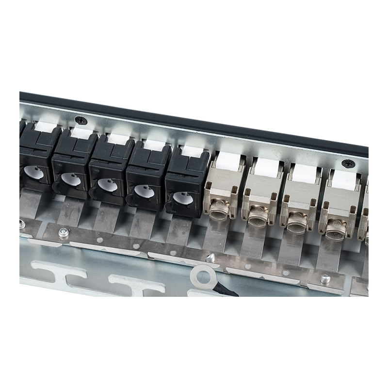 19palcový 1U 24portový stíněný patch panel (s modulem C6A) SP-3246S-24P 19palcový 1U 24portový stíněný patch panel (s modulem C6A) SP-3246S-24P